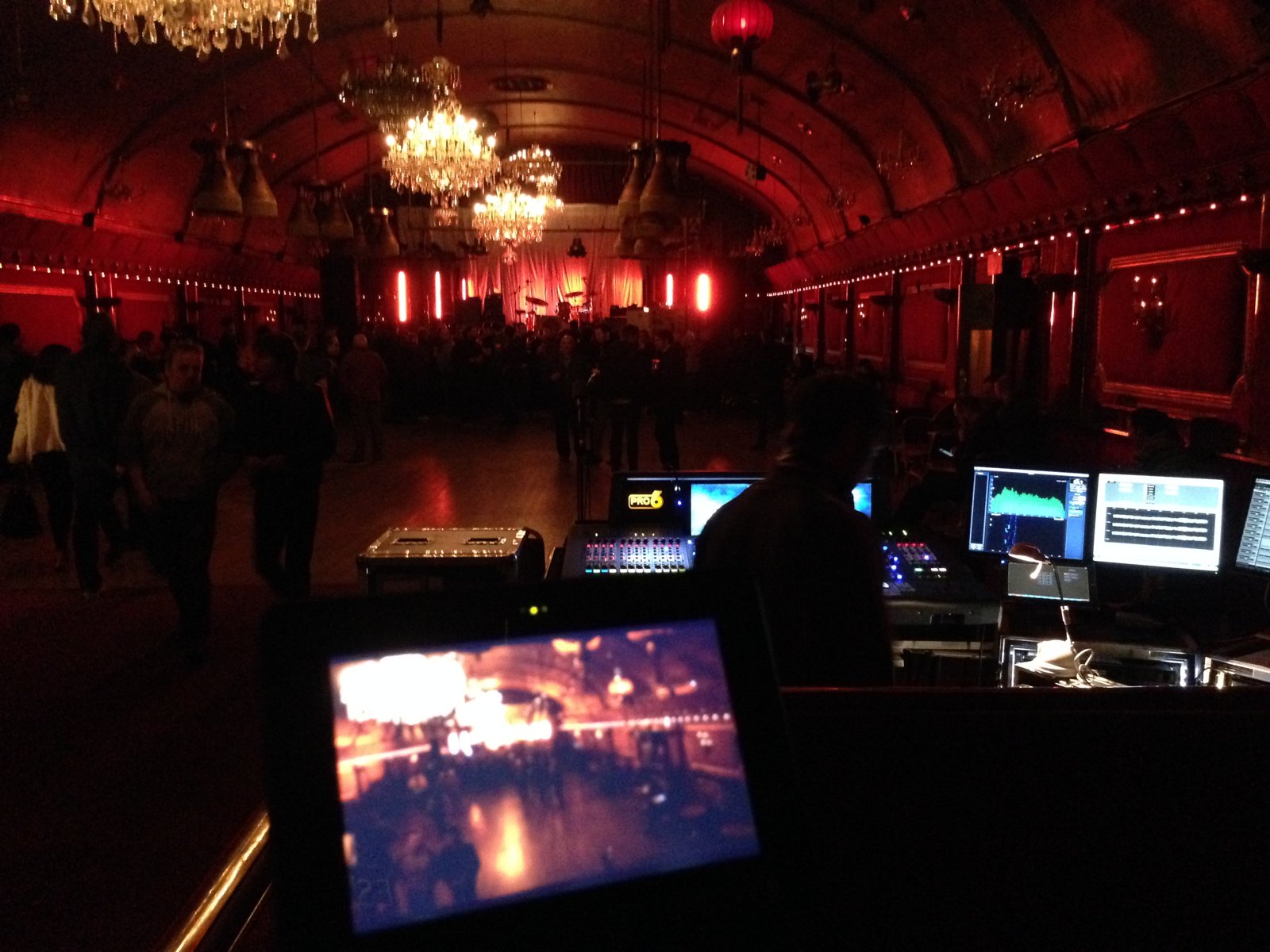 Noel Gallagher in Concert - Rivoli Ballroom - camera operator hire London