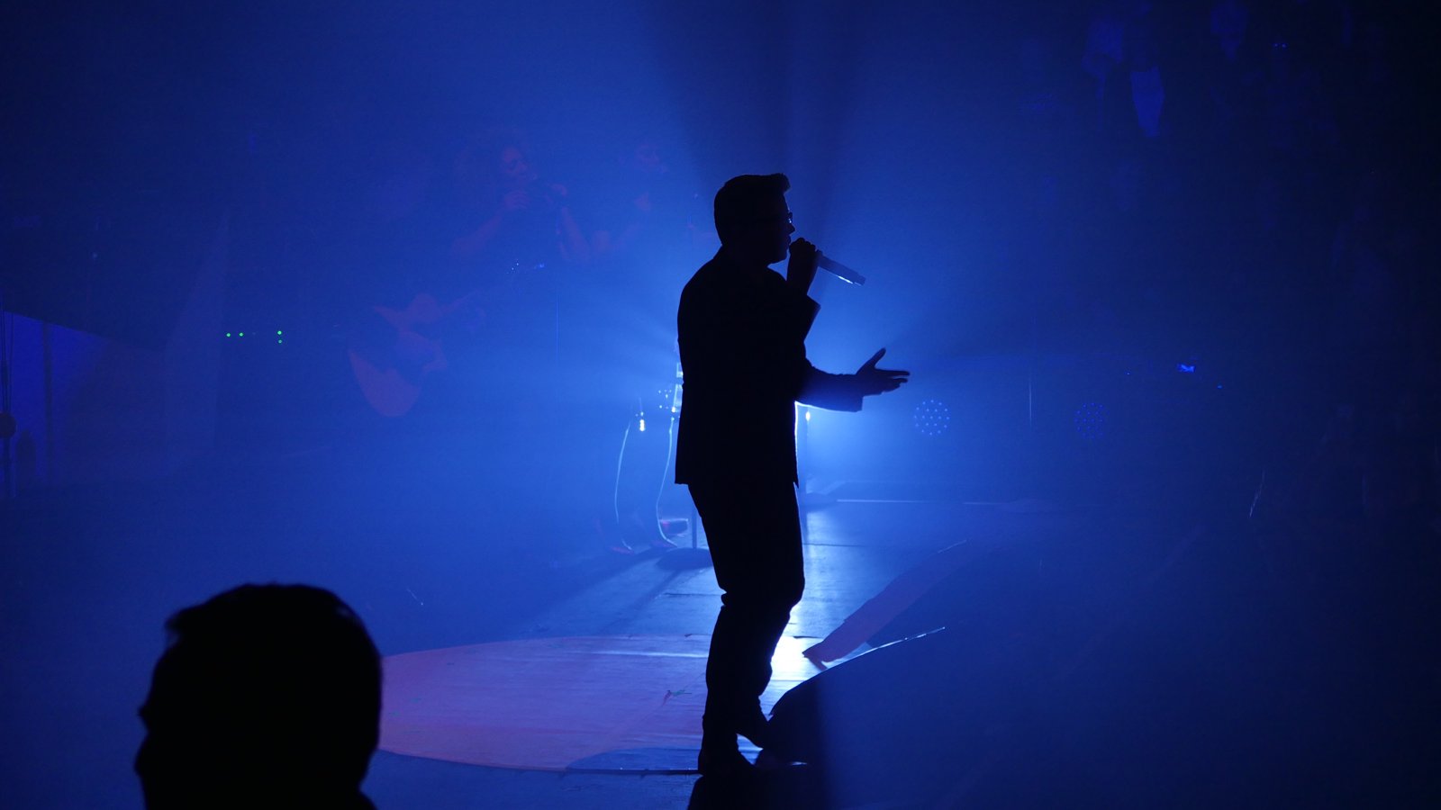 Rick Astley Concert - 12 x camera shoot - camera operator hire London